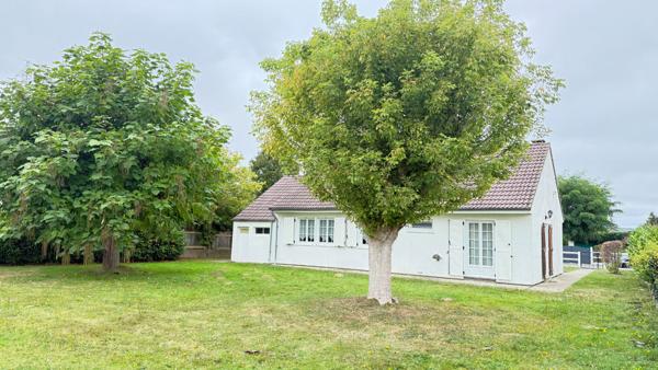 NOAILLES A 10 Minutes, Maison 6 pièces, Séjour double, Cuisine, 4 chambres, Salle de bains, Garages, Jardin.