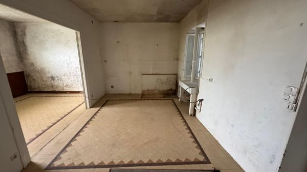 Angerville (91670) EXCLUSIVITÉ – Corps de ferme avec charme et potentiel à 10 min de la gare SNCF d’Angerville