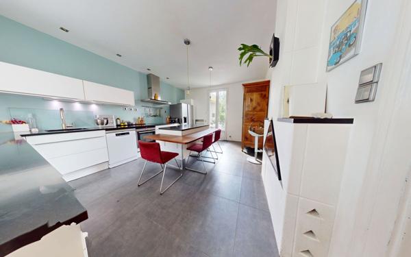 Maison à vendre    6 pièces • 201 m2 Montivilliers