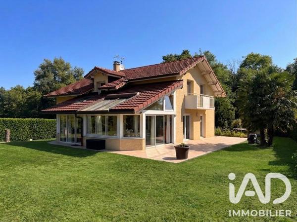 Maison à vendre 5 pièces 243 m² Archamps
