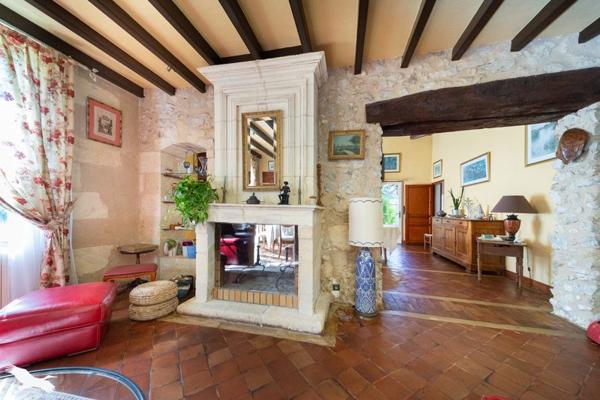 Maison à vendre |  Saint-Savin |  12 pièces | 320 m²