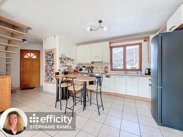 Maison 5 pièces - 96 m² Exclusivité efficity