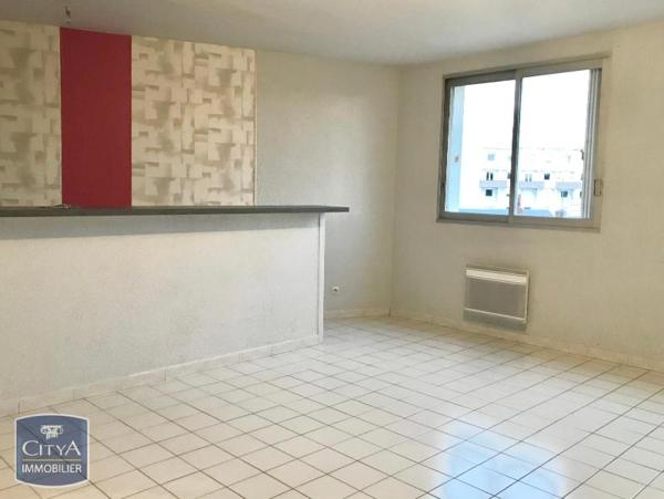 Location appartement Bourges (18000) 2 pièces 45.6m²