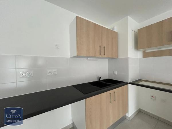 Appartement à louer 3 pièces 78.8m² Saint-Jean-d'Illac (33127)