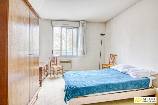 Le Chesnay Redingote Appartement 6 pièces de 123 m² situé au 1er étage avec ascenseur, terrasse et box €635 000 ** - Référence 25956