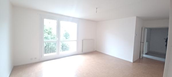 ST ELOI – 10 JP BLANCHARD – LA ROCHELLE – APPARTEMENT T3 – N°4 – 1er ETAGE