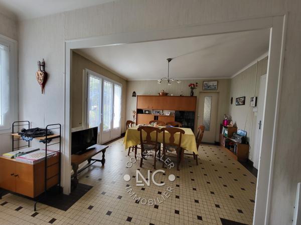 Maison PLAIN-PIED de 94 m² sur 669 m²