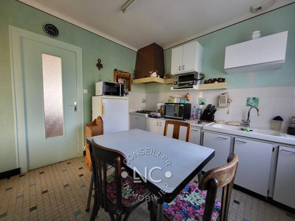 Maison PLAIN-PIED de 94 m² sur 669 m²