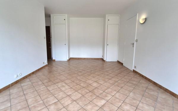 Appartement à louer    2 pièces • 43,29 m2 Chennevières-sur-Marne