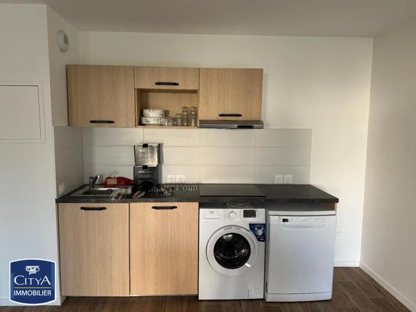 Appartement à louer 3 pièces 69.86m² Pau (64000)
