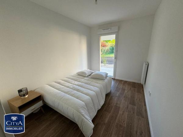 Appartement à louer 3 pièces 69.86m² Pau (64000)