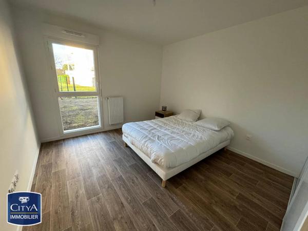 Appartement à louer 3 pièces 69.86m² Pau (64000)