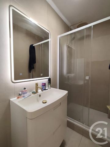 Appartement F3 à vendre  3 pièces - 66,69 m 2   TARBES  - 65