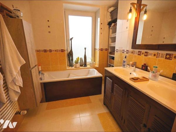 CHERBOURG EN COTENTIN - Maison avec garage et 5 chambres