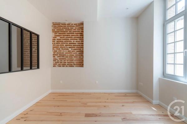 Appartement F2 à vendre  2 pièces - 32 m 2   ALBI  - 81