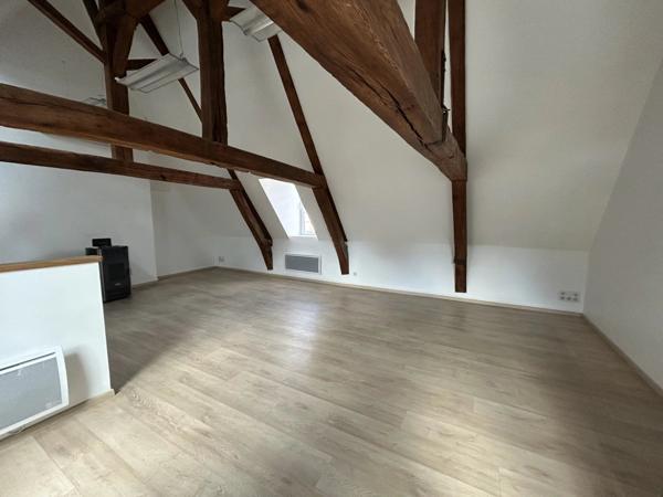 Location Appartement 5 pièces 82 m2 à Saint-Quentin