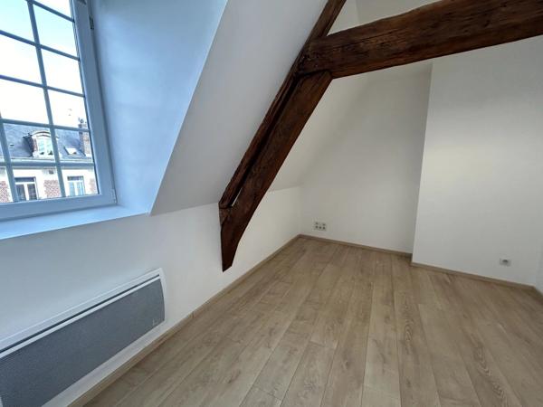 Location Appartement 5 pièces 82 m2 à Saint-Quentin