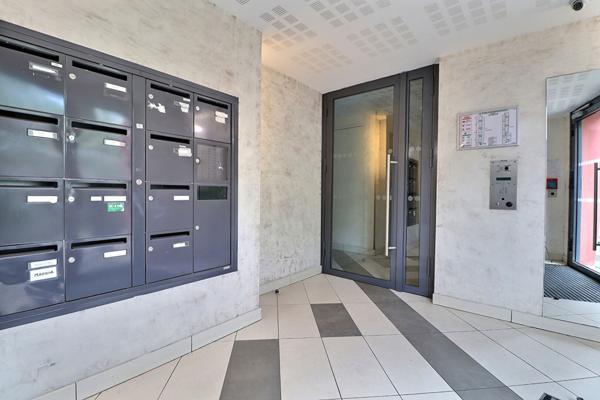 Appartement Aubervilliers 4 pièce(s) 84 m2 avec terrasse et balcon