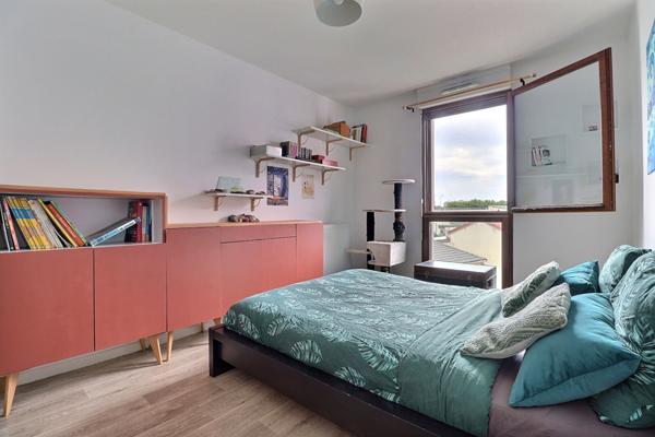 Appartement Aubervilliers 4 pièce(s) 84 m2 avec terrasse et balcon