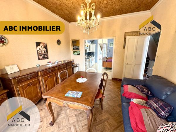 Orange (84100) Maison centre Orange avec jardin