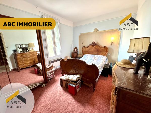 Orange (84100) Maison centre Orange avec jardin