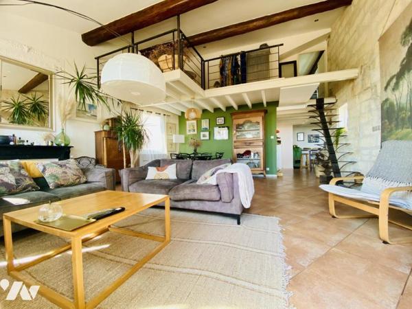 Appartement T3 de 85,50 m² carrez en plein de cœur de Castries avec vue imprenable