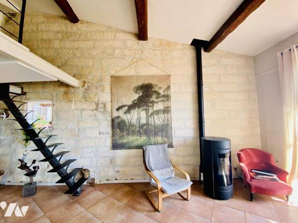 Appartement T3 de 85,50 m² carrez en plein de cœur de Castries avec vue imprenable