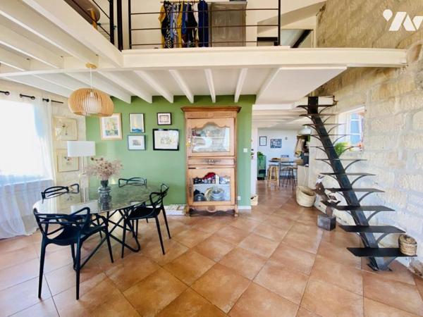 Appartement T3 de 85,50 m² carrez en plein de cœur de Castries avec vue imprenable