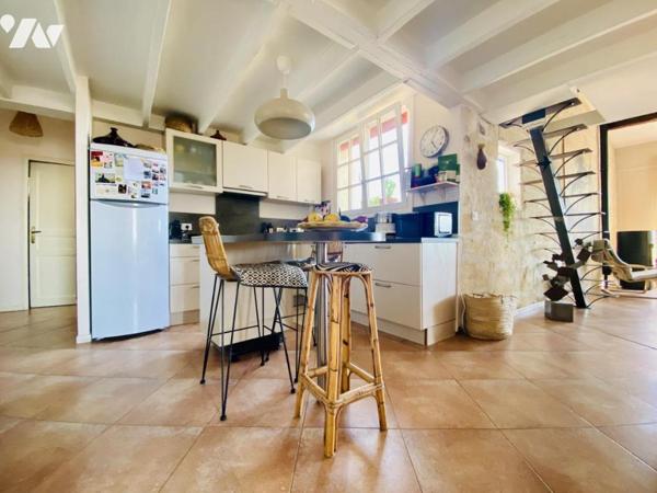 Appartement T3 de 85,50 m² carrez en plein de cœur de Castries avec vue imprenable