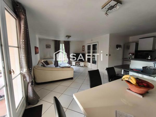 charmante maison centre ville Trilport, 10min de la gare à pied ( 30 min de Paris Est), proche toutes commodités