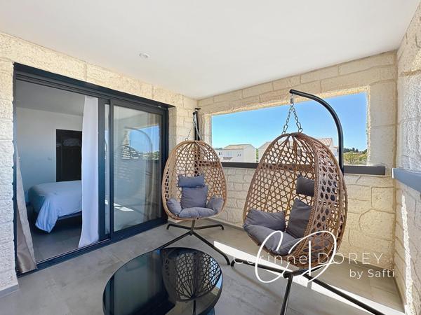 Villa contemporaine 4 Chambres, espace détente, garage et Piscine