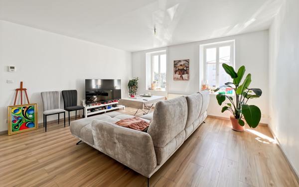 Appartement à louer    4 pièces • 89,46 m2 Grenade