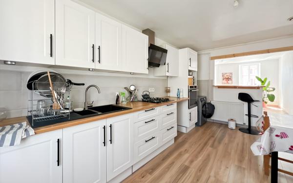 Appartement à louer    4 pièces • 89,46 m2 Grenade