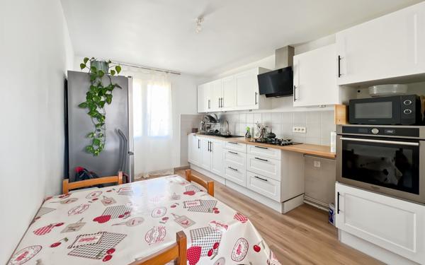 Appartement à louer    4 pièces • 89,46 m2 Grenade