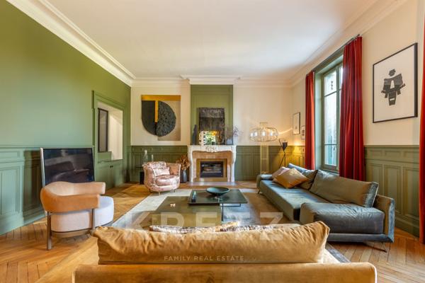 LYON 6ᵉ – PARC TÊTE D'OR | APPARTEMENT de 206 m2 - JARDIN PRIVATIF - GARAGES