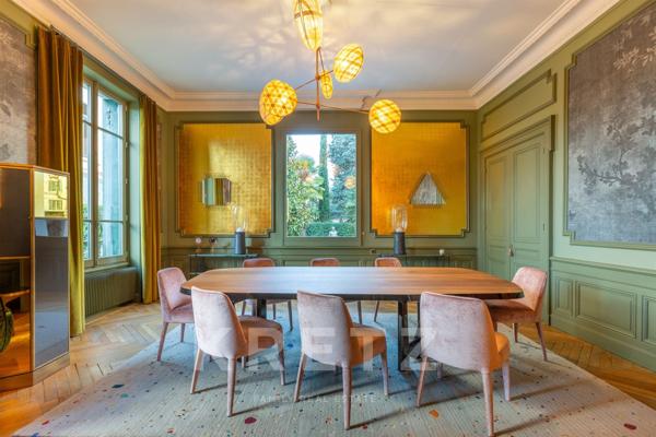 LYON 6ᵉ – PARC TÊTE D'OR | APPARTEMENT de 206 m2 - JARDIN PRIVATIF - GARAGES