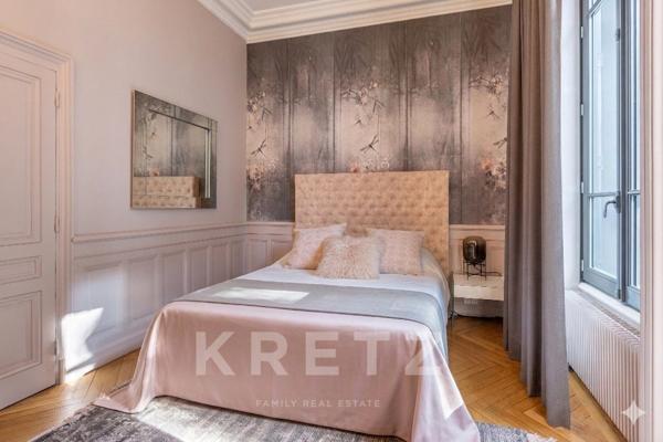 LYON 6ᵉ – PARC TÊTE D'OR | APPARTEMENT de 206 m2 - JARDIN PRIVATIF - GARAGES