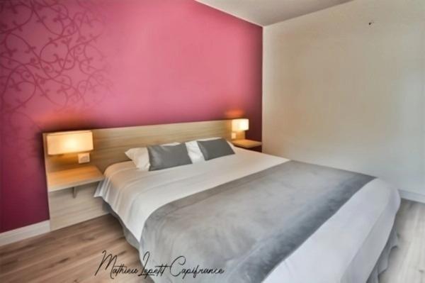 Dpt Dordogne (24), à vendre NÉGRONDES grande maison 10 chambres et grands espaces intérieurs TERRAIN 1118 M²