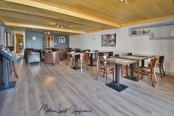 Dpt Dordogne (24), à vendre NÉGRONDES grande maison 10 chambres et grands espaces intérieurs TERRAIN 1118 M²