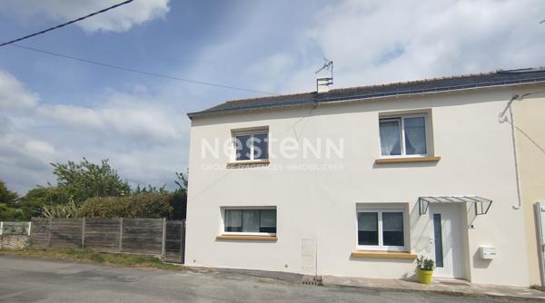 Maison familiale dans le bourg de Lauzach