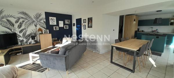 Maison familiale dans le bourg de Lauzach