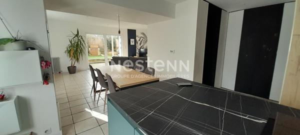 Maison familiale dans le bourg de Lauzach