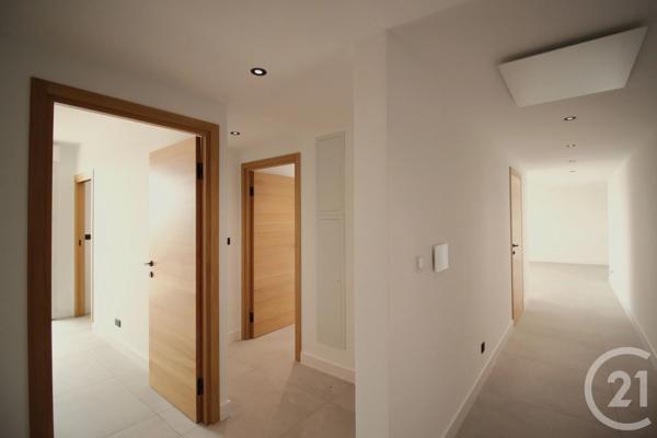 Appartement T4 à vendre  4 pièces - 120,15 m 2   CASTRIES  - 34