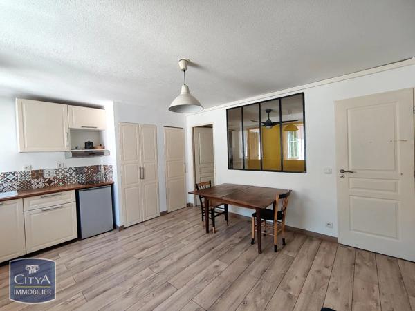 Appartement à louer 1 pièce Nîmes (30900)