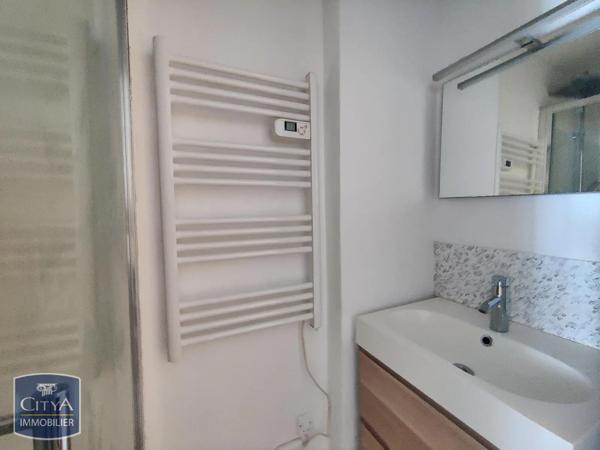 Appartement à louer 1 pièce Nîmes (30900)