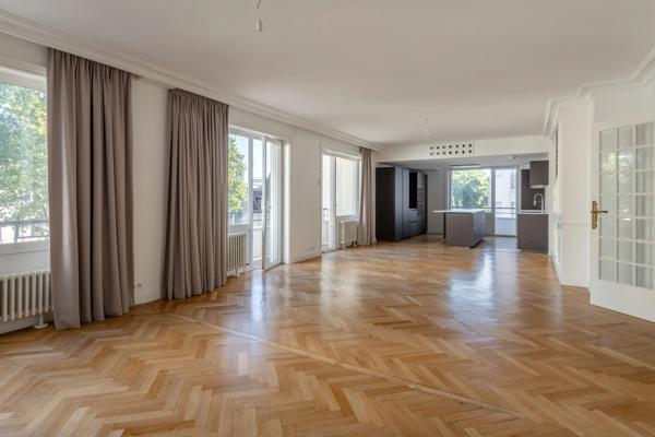 Lyon 6 -Tête D'Or - Appartement de 170 m² environ - 4 Chambres - Garage