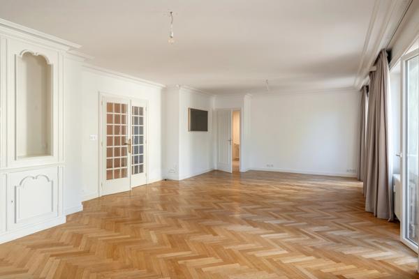 Lyon 6 -Tête D'Or - Appartement de 170 m² environ - 4 Chambres - Garage