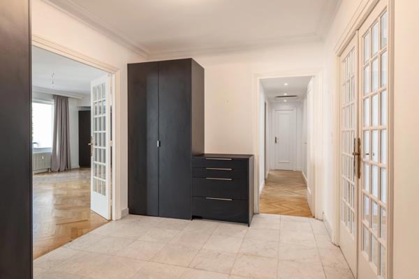 Lyon 6 -Tête D'Or - Appartement de 170 m² environ - 4 Chambres - Garage