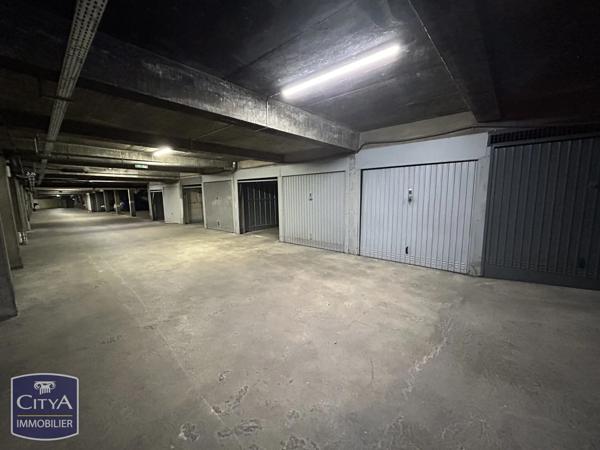 Parking à vendre 20m²