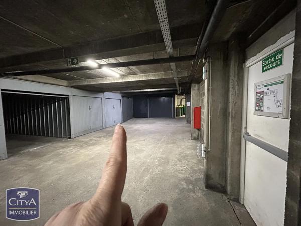 Parking à vendre 20m²